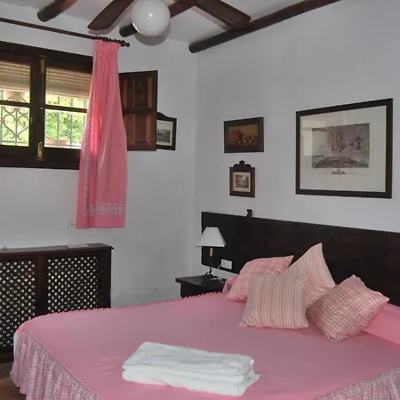Вилла Cortijo La Priorita *